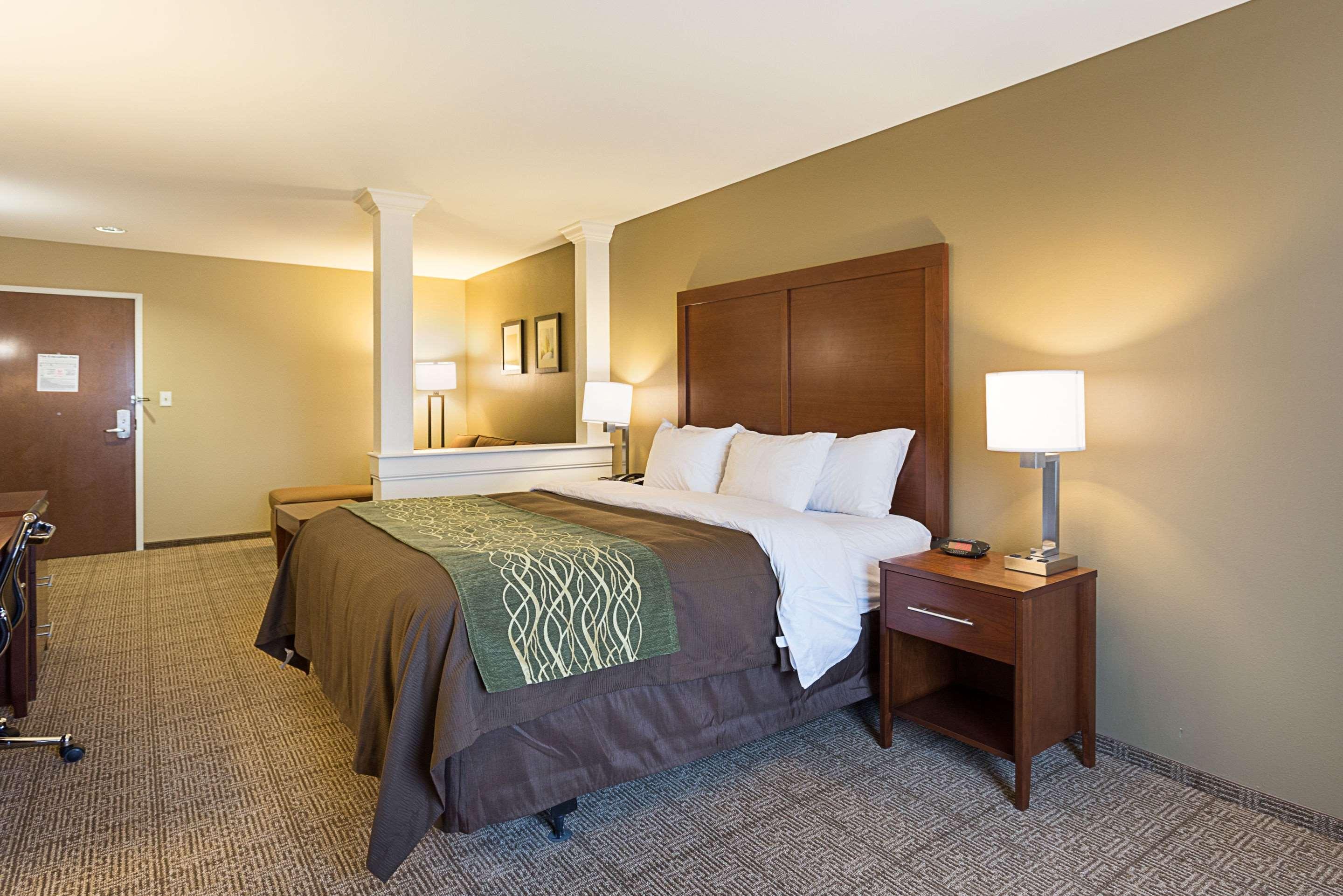 Comfort Inn & Suites Zachary Экстерьер фото