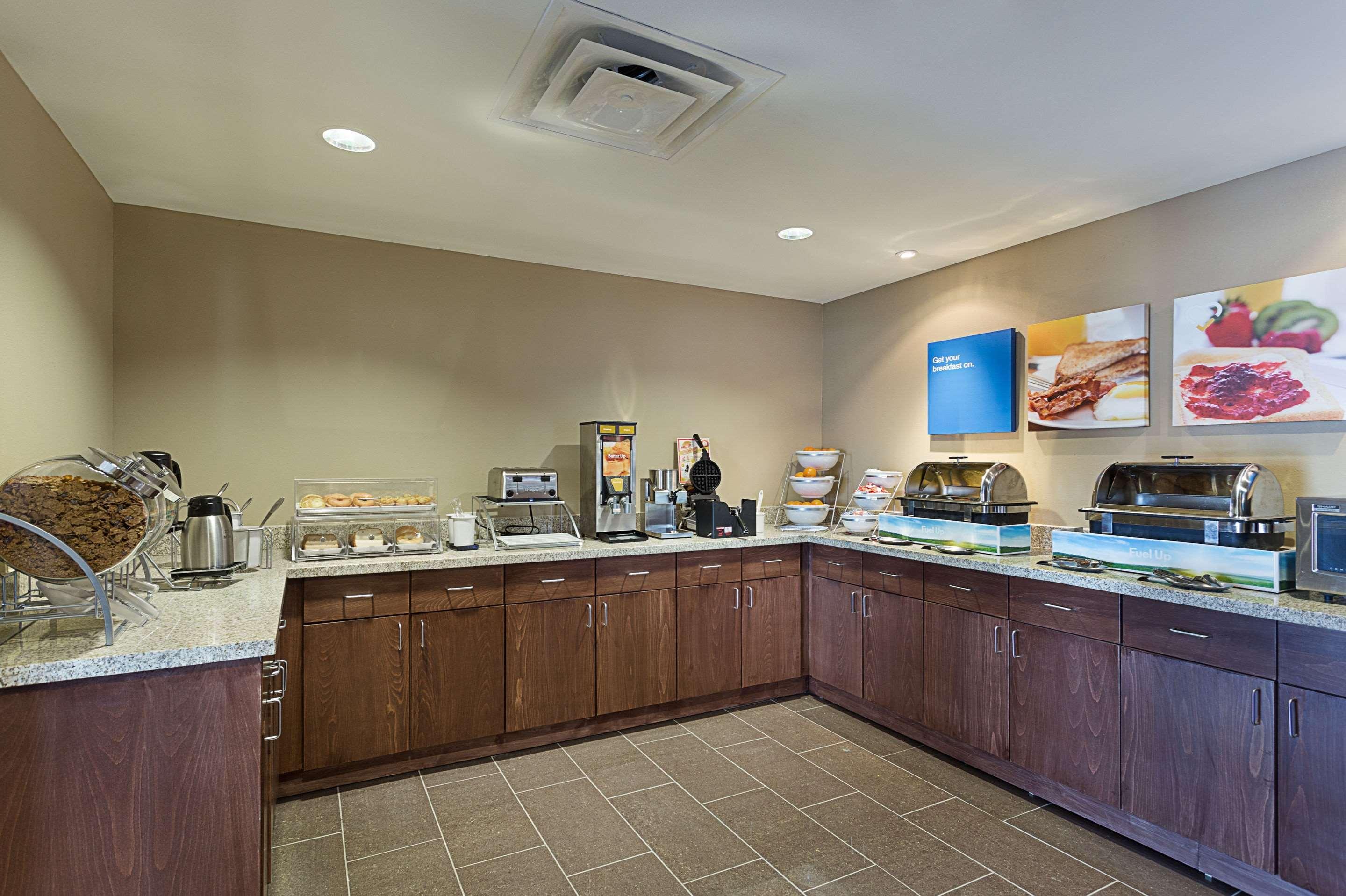 Comfort Inn & Suites Zachary Экстерьер фото